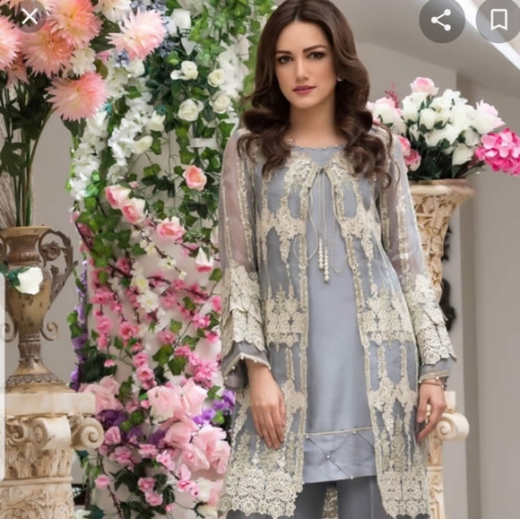Pakistani dresses - Picture 1 of 1